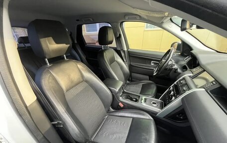 Land Rover Discovery Sport I рестайлинг, 2019 год, 2 500 000 рублей, 10 фотография
