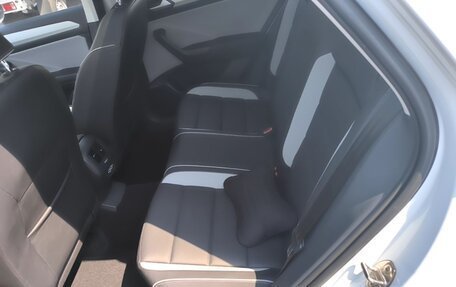 Volkswagen T-Roc I, 2023 год, 2 130 000 рублей, 9 фотография