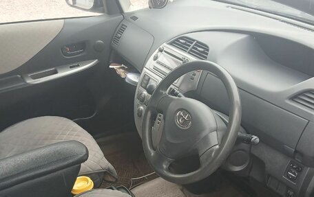 Toyota Ractis I, 2006 год, 605 000 рублей, 14 фотография