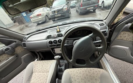 Nissan March II, 2001 год, 300 000 рублей, 8 фотография