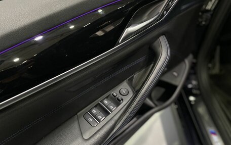 BMW 5 серия, 2019 год, 4 749 900 рублей, 11 фотография