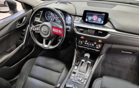 Mazda 6, 2017 год, 1 719 000 рублей, 18 фотография