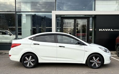 Hyundai Solaris II рестайлинг, 2013 год, 749 000 рублей, 4 фотография