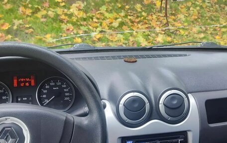 Renault Logan I, 2013 год, 350 000 рублей, 3 фотография