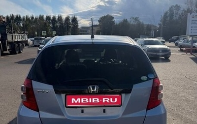 Honda Fit III, 2010 год, 750 000 рублей, 1 фотография