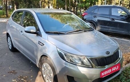 KIA Rio III рестайлинг, 2012 год, 690 000 рублей, 2 фотография
