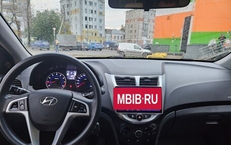 Hyundai Solaris II рестайлинг, 2015 год, 890 000 рублей, 8 фотография