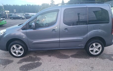 Peugeot Partner II рестайлинг 2, 2013 год, 670 000 рублей, 2 фотография