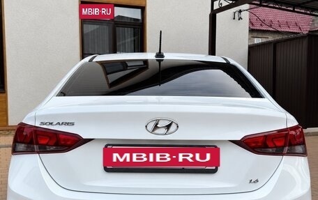 Hyundai Solaris II рестайлинг, 2018 год, 1 400 000 рублей, 2 фотография
