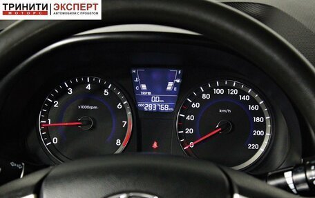 Hyundai Solaris II рестайлинг, 2011 год, 597 000 рублей, 16 фотография