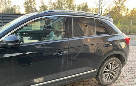 Volkswagen T-Roc I, 2020 год, 2 150 000 рублей, 6 фотография