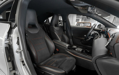 Mercedes-Benz CLA, 2019 год, 2 960 000 рублей, 13 фотография