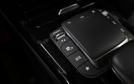 Mercedes-Benz CLA, 2019 год, 2 960 000 рублей, 21 фотография