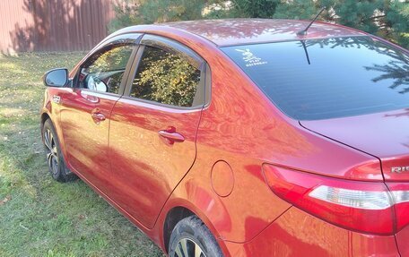 KIA Rio III рестайлинг, 2013 год, 600 000 рублей, 2 фотография
