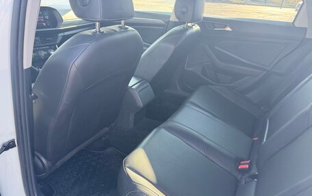Volkswagen Jetta VII, 2018 год, 1 850 000 рублей, 16 фотография