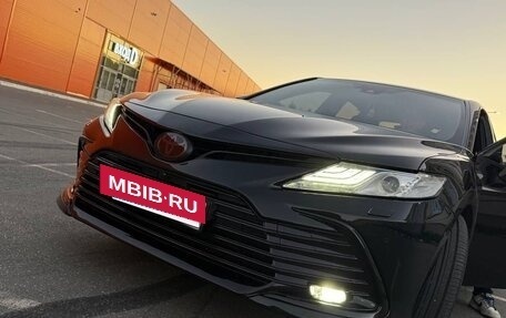 Toyota Camry, 2021 год, 3 300 000 рублей, 5 фотография