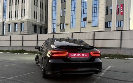 Toyota Camry, 2021 год, 3 300 000 рублей, 6 фотография
