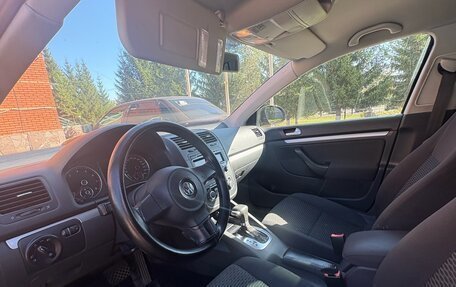 Volkswagen Jetta VI, 2010 год, 519 000 рублей, 3 фотография