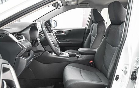 Toyota RAV4, 2020 год, 3 729 000 рублей, 10 фотография