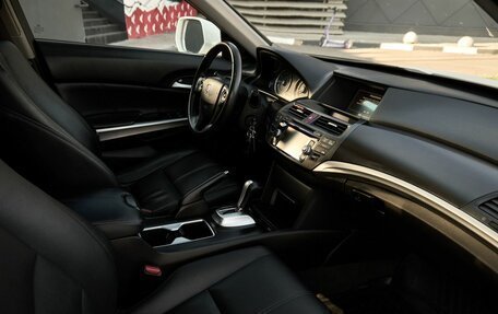 Honda Crosstour I рестайлинг, 2014 год, 1 700 000 рублей, 6 фотография