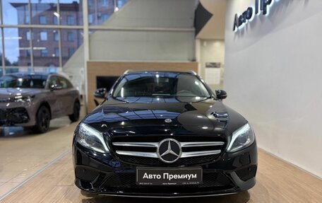 Mercedes-Benz C-Класс, 2018 год, 1 989 000 рублей, 2 фотография