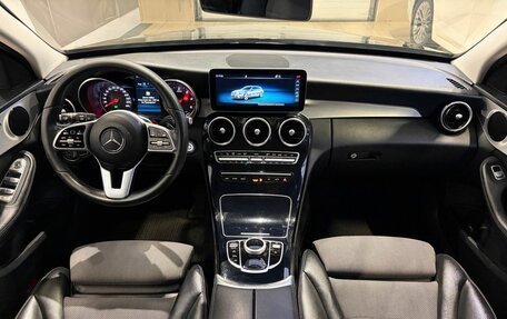 Mercedes-Benz C-Класс, 2018 год, 1 989 000 рублей, 14 фотография