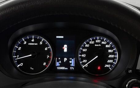 Mitsubishi Outlander III рестайлинг 3, 2018 год, 1 990 000 рублей, 17 фотография