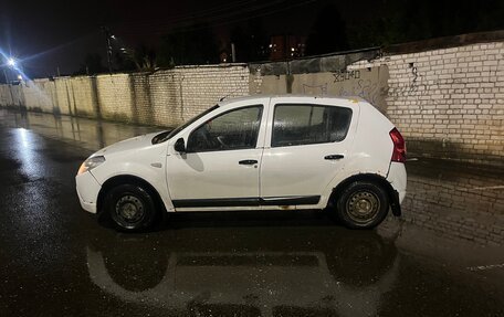 Renault Sandero I, 2010 год, 175 000 рублей, 4 фотография