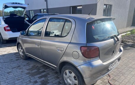 Toyota Yaris I рестайлинг, 2005 год, 300 000 рублей, 4 фотография