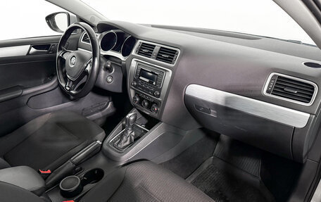 Volkswagen Jetta VI, 2018 год, 1 250 000 рублей, 14 фотография