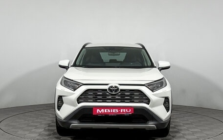 Toyota RAV4, 2019 год, 2 590 000 рублей, 2 фотография