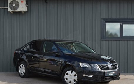Skoda Octavia, 2017 год, 989 999 рублей, 3 фотография