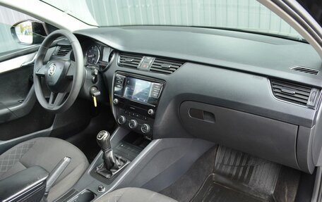 Skoda Octavia, 2017 год, 989 999 рублей, 13 фотография