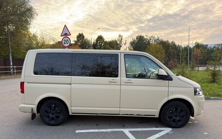 Volkswagen Multivan T5, 2011 год, 1 900 000 рублей, 4 фотография