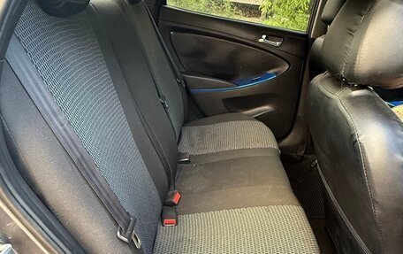 Hyundai Solaris II рестайлинг, 2011 год, 780 000 рублей, 7 фотография