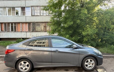 Hyundai Solaris II рестайлинг, 2011 год, 780 000 рублей, 3 фотография