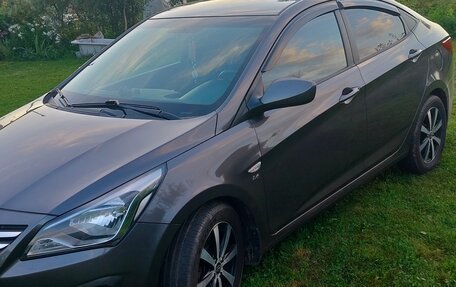 Hyundai Solaris II рестайлинг, 2015 год, 960 000 рублей, 16 фотография
