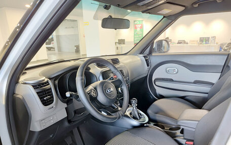 KIA Soul II рестайлинг, 2014 год, 977 000 рублей, 20 фотография