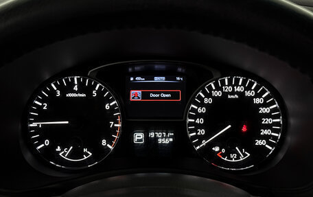 Nissan Pathfinder, 2015 год, 1 450 000 рублей, 18 фотография