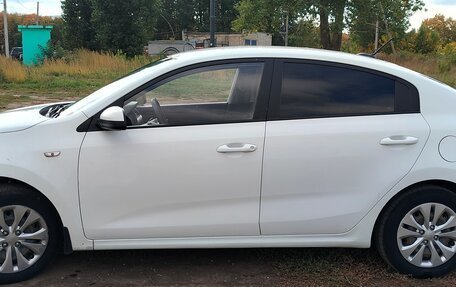 KIA Rio IV, 2017 год, 820 000 рублей, 10 фотография