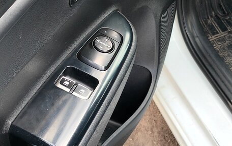 KIA Rio IV, 2017 год, 820 000 рублей, 9 фотография