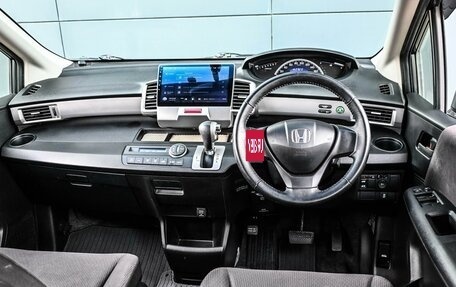 Honda Freed I, 2012 год, 999 000 рублей, 6 фотография