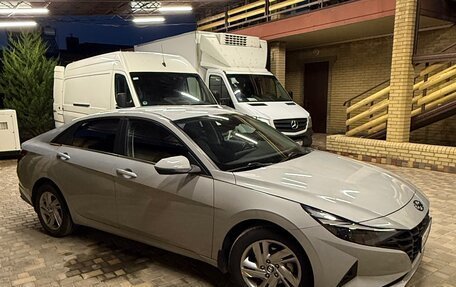 Hyundai Elantra, 2021 год, 1 850 000 рублей, 3 фотография