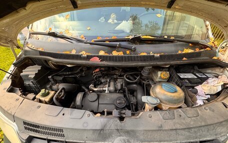 Volkswagen Transporter T5 рестайлинг, 2007 год, 750 000 рублей, 10 фотография