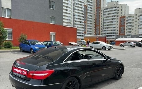 Mercedes-Benz E-Класс, 2009 год, 910 000 рублей, 4 фотография
