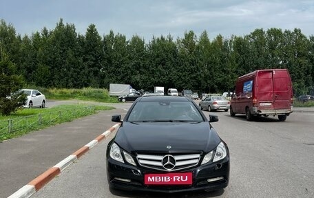 Mercedes-Benz E-Класс, 2009 год, 910 000 рублей, 6 фотография