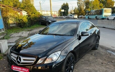 Mercedes-Benz E-Класс, 2009 год, 910 000 рублей, 13 фотография