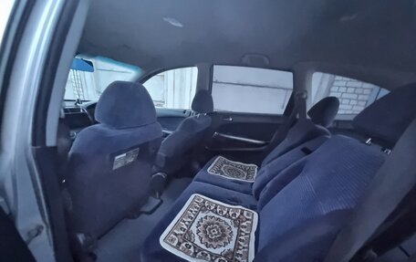 Honda Stream I рестайлинг, 2002 год, 450 000 рублей, 9 фотография