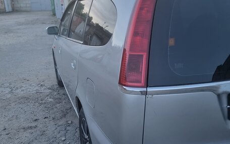 Honda Stream I рестайлинг, 2002 год, 450 000 рублей, 10 фотография
