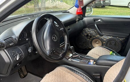 Mercedes-Benz C-Класс, 2004 год, 540 000 рублей, 6 фотография